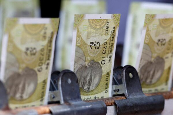 Rupee pares initial gains, settles 1 paisa higher at 84.53 against U.S. dollar