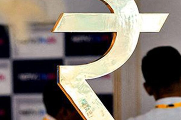Rupee recovers 15 paise to 88 per U.S. dollar in early trade